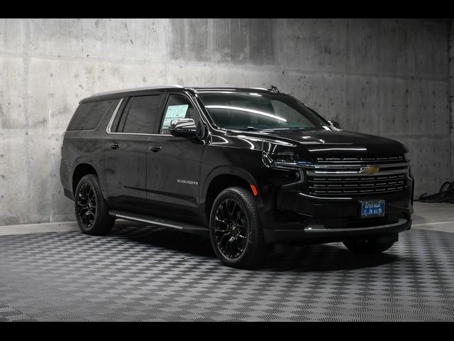 2024 Chevrolet Suburban Premier