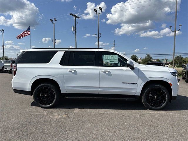 2024 Chevrolet Suburban RST