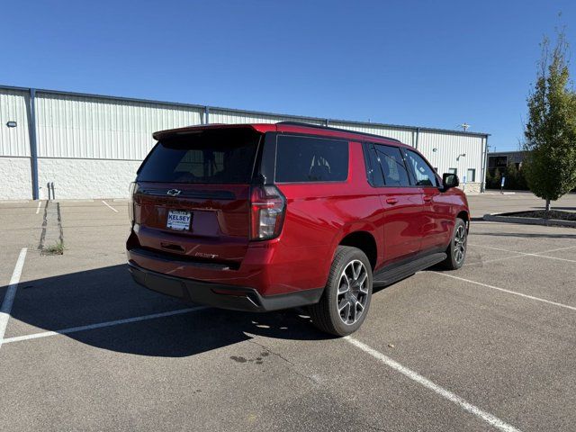 2024 Chevrolet Suburban RST