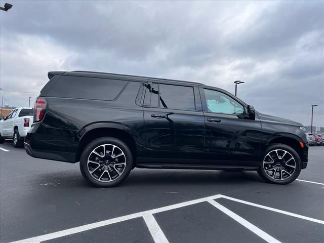 2024 Chevrolet Suburban RST