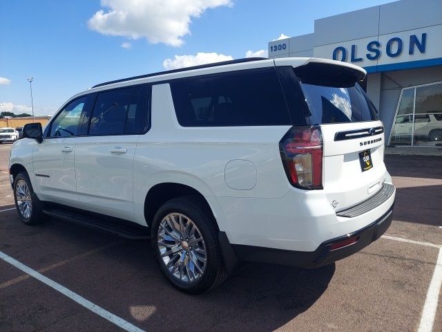 2024 Chevrolet Suburban RST