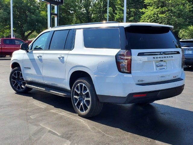 2024 Chevrolet Suburban RST