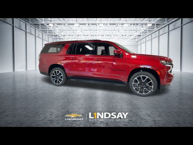 2024 Chevrolet Suburban RST