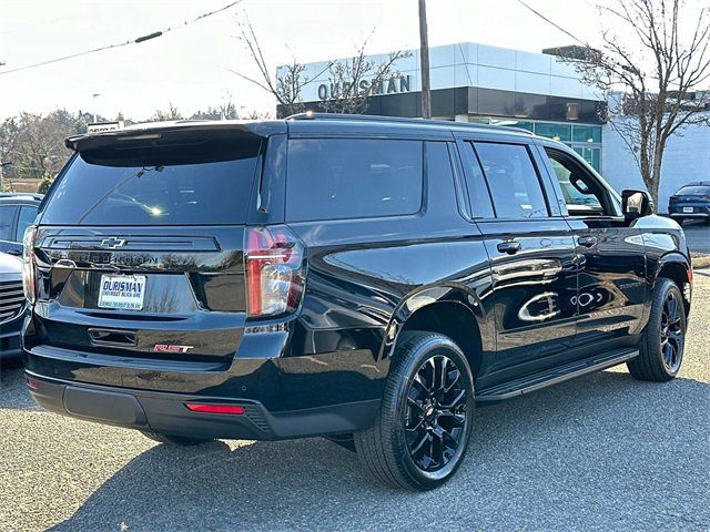 2024 Chevrolet Suburban RST