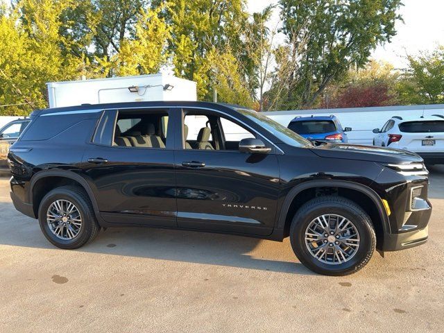 2024 Chevrolet Traverse AWD LS