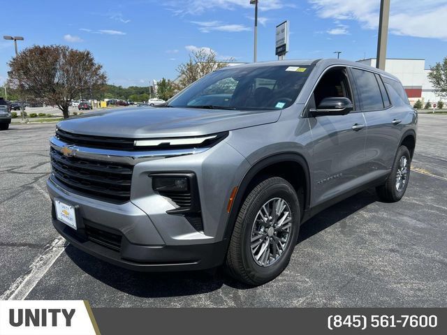 2024 Chevrolet Traverse AWD LS