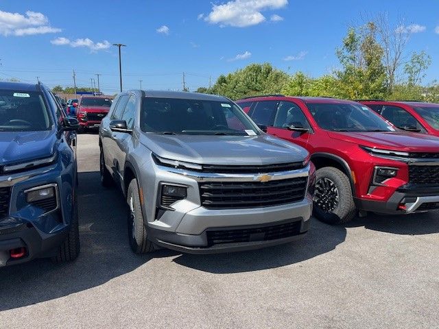 2024 Chevrolet Traverse AWD LS