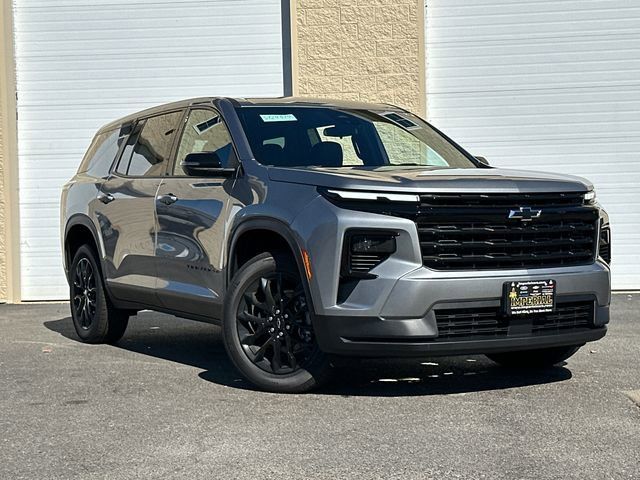 2024 Chevrolet Traverse AWD LS