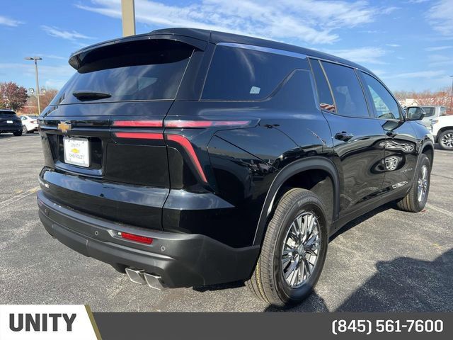 2024 Chevrolet Traverse AWD LS