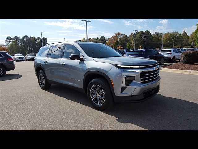 2024 Chevrolet Traverse FWD LT