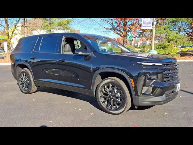 2024 Chevrolet Traverse FWD LS