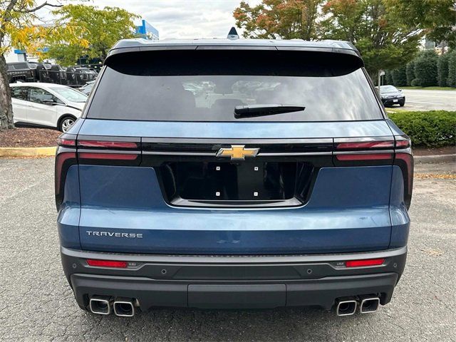 2024 Chevrolet Traverse FWD LS