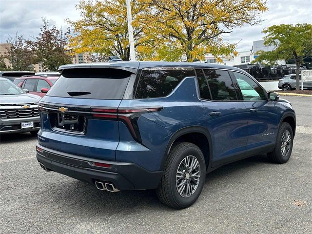 2024 Chevrolet Traverse FWD LS