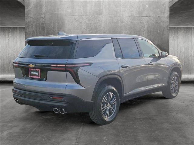 2024 Chevrolet Traverse FWD LS