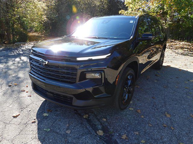 2024 Chevrolet Traverse FWD LT