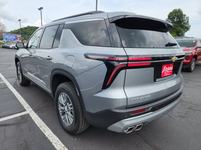 2024 Chevrolet Traverse FWD LT