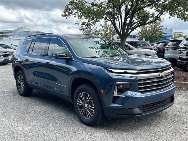 2024 Chevrolet Traverse FWD LT