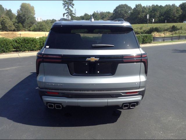 2024 Chevrolet Traverse FWD LT