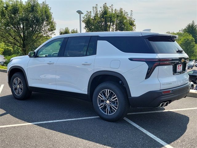 2024 Chevrolet Traverse FWD LS