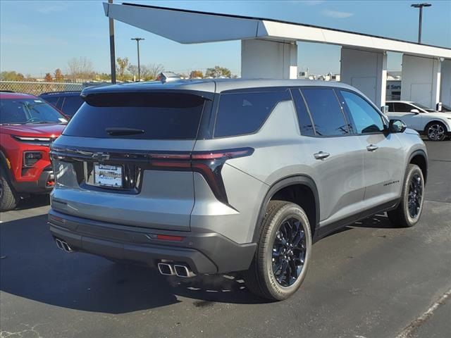 2024 Chevrolet Traverse FWD LS