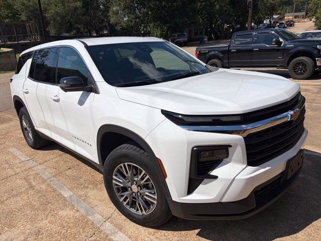2024 Chevrolet Traverse FWD LS