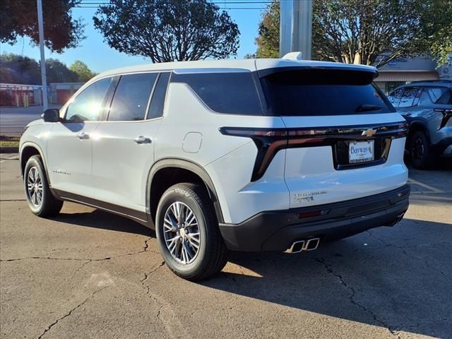 2024 Chevrolet Traverse FWD LS