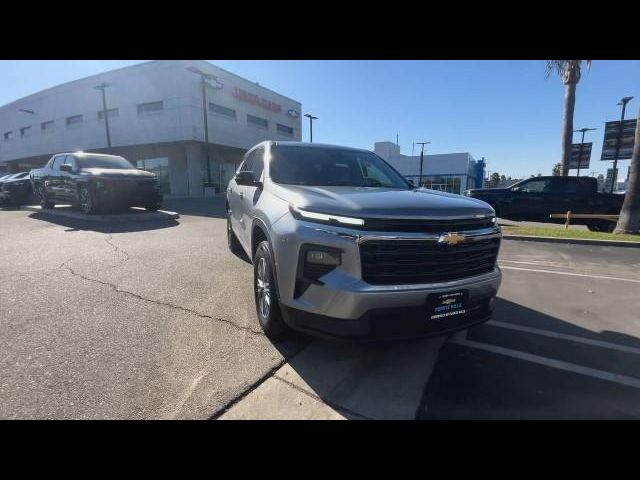 2024 Chevrolet Traverse FWD LS