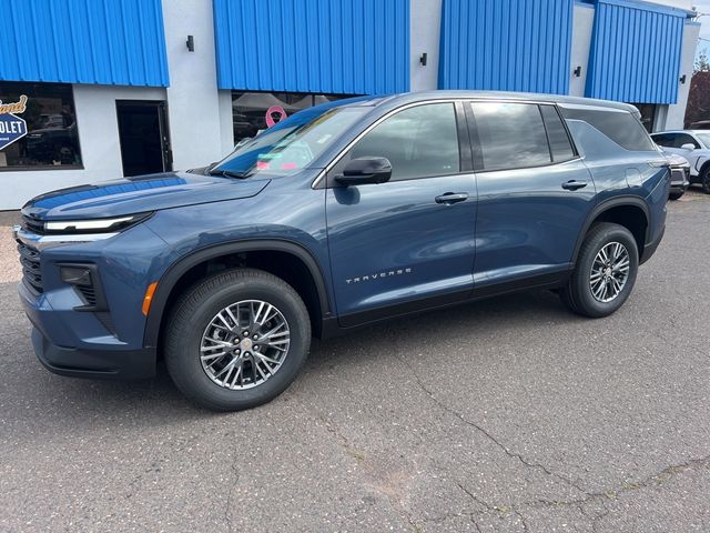 2024 Chevrolet Traverse FWD LS