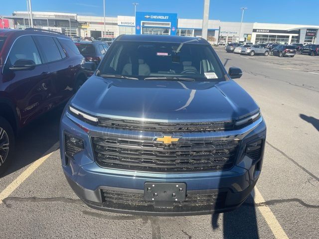 2024 Chevrolet Traverse AWD LS