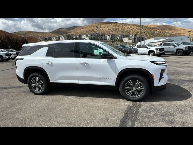 2024 Chevrolet Traverse LS