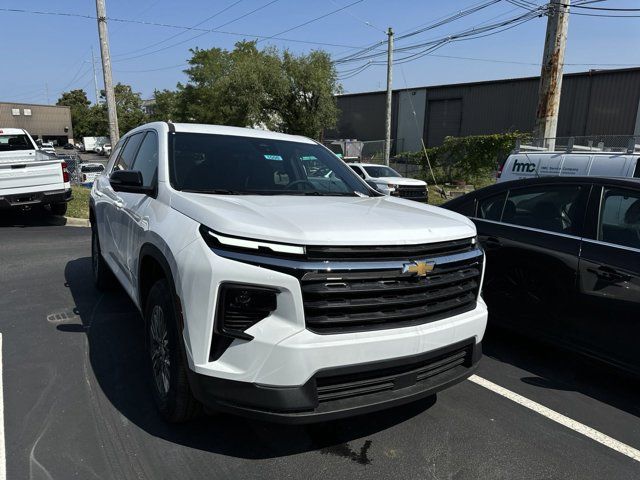 2024 Chevrolet Traverse LS