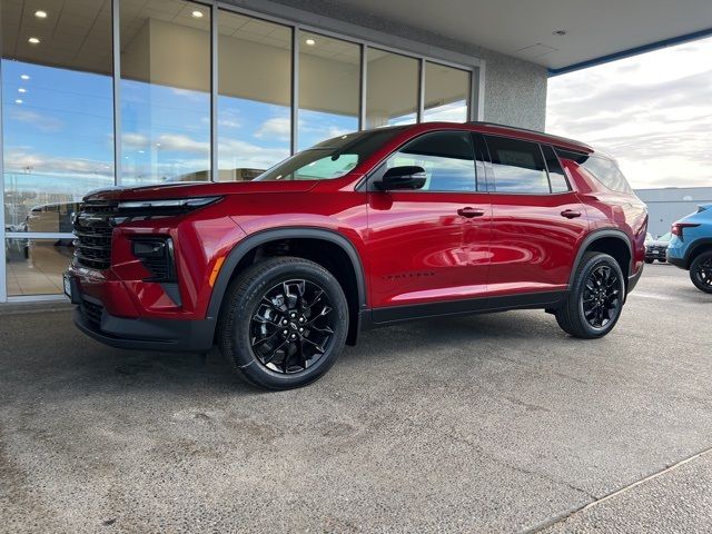 2024 Chevrolet Traverse FWD LT