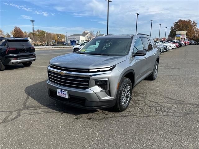 2024 Chevrolet Traverse FWD LT