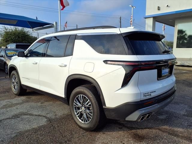 2024 Chevrolet Traverse FWD LT