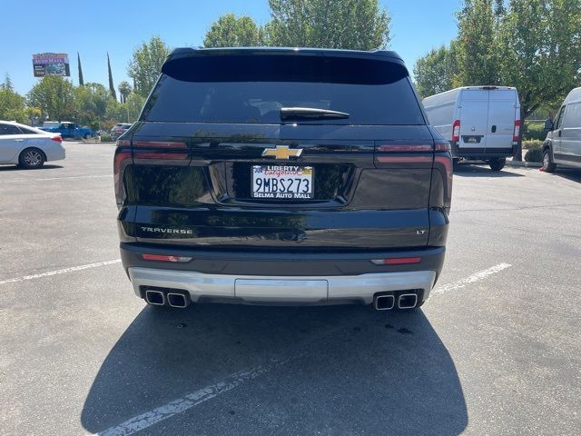 2024 Chevrolet Traverse FWD LT