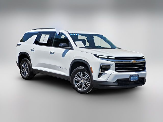 2024 Chevrolet Traverse FWD LT