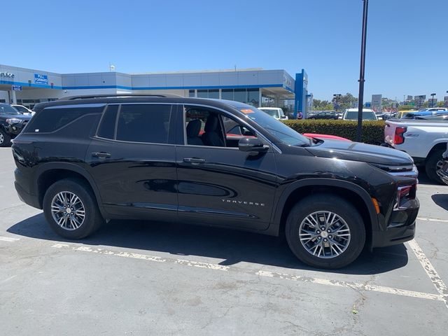 2024 Chevrolet Traverse FWD LT