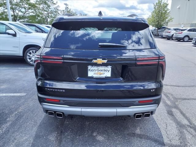 2024 Chevrolet Traverse FWD LT