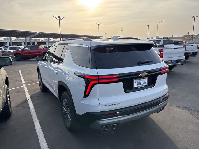 2024 Chevrolet Traverse FWD LT