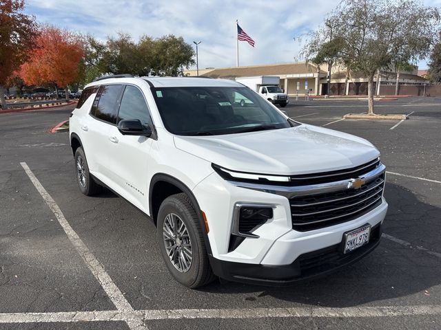 2024 Chevrolet Traverse FWD LT