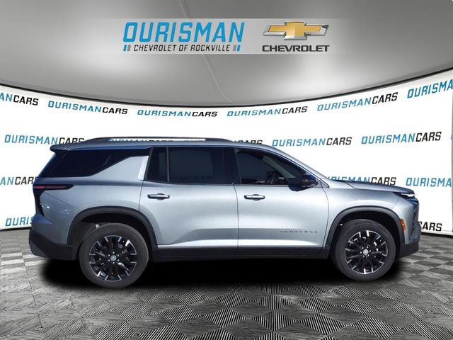 2024 Chevrolet Traverse FWD LT