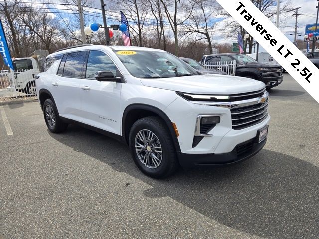 2024 Chevrolet Traverse FWD LT