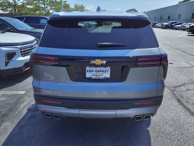 2024 Chevrolet Traverse FWD LT