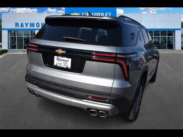 2024 Chevrolet Traverse FWD LT