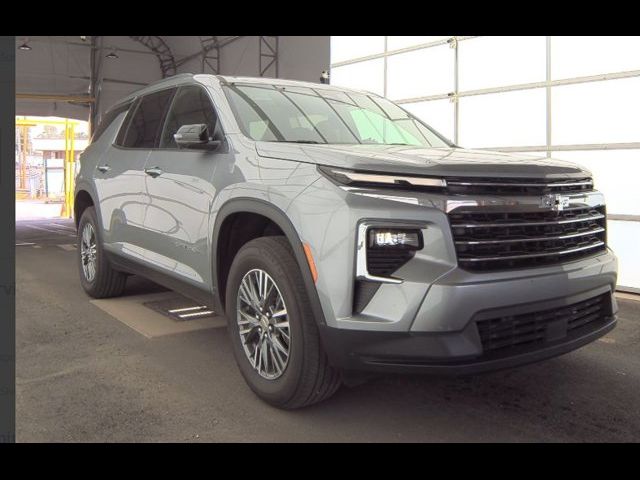 2024 Chevrolet Traverse FWD LT
