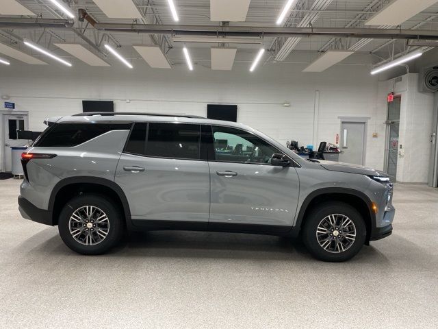 2024 Chevrolet Traverse FWD LT