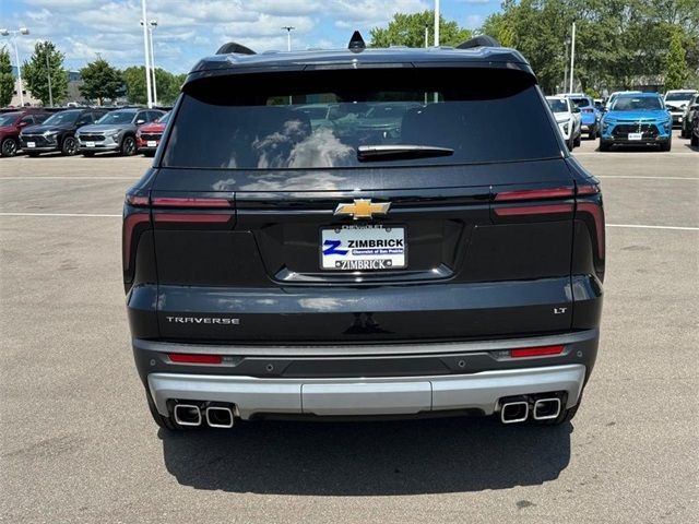 2024 Chevrolet Traverse FWD LT