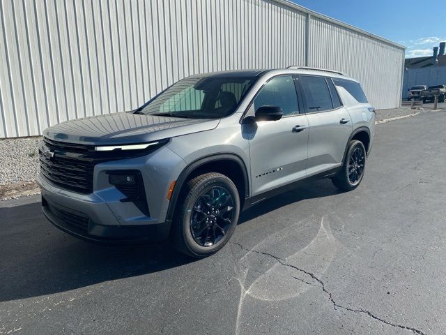 2024 Chevrolet Traverse FWD LT