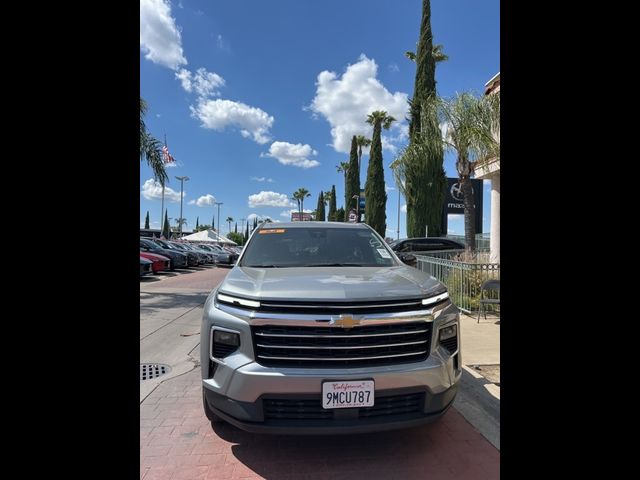 2024 Chevrolet Traverse FWD LT