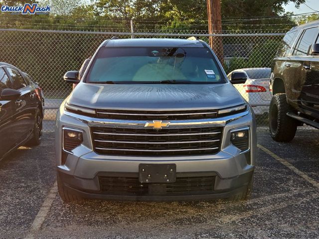 2024 Chevrolet Traverse FWD LT